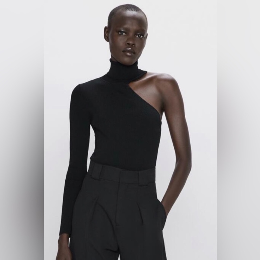Zara Black Asymmetrical One Sleeve Top Size L